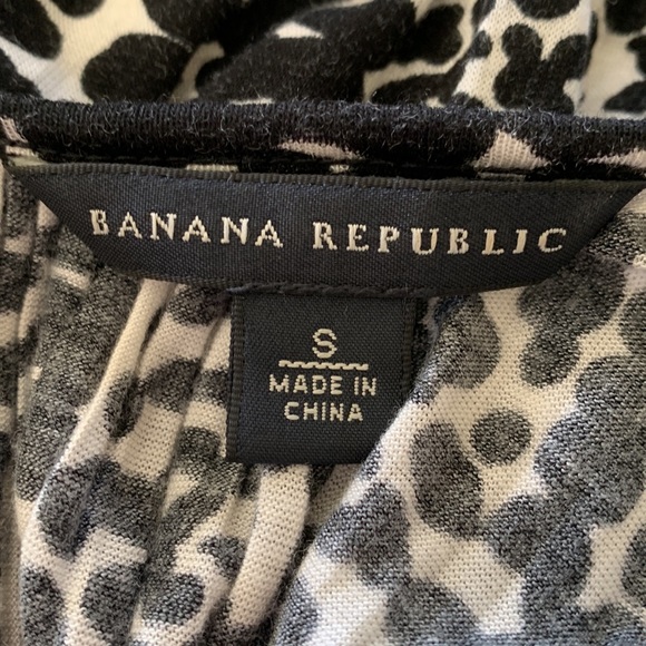 EUC. Banana Republic peplum top - Picture 4 of 4